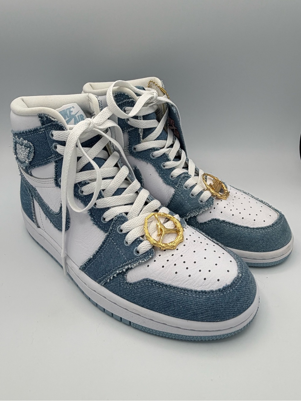 Women's Sz 8 Air Jordan 1 Retro High OG 'Denim' sneakers Flawed
